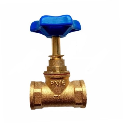 Клапан запорный латунный с внутренней резьбой 1,6 МПа 15б3р Китай 20х46,5 мм в Самаре